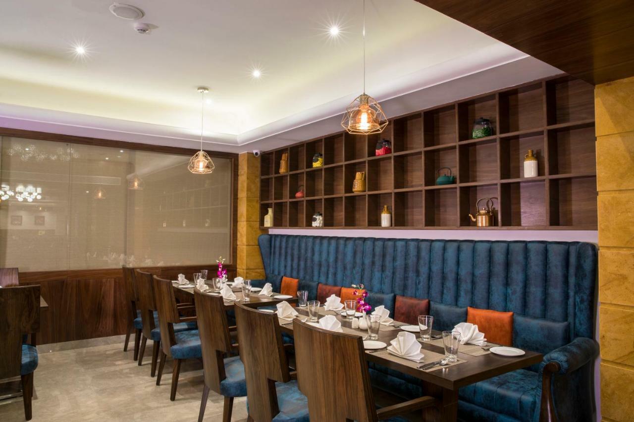 Regenta Central Cassia Zirakpur Chandigarh מראה חיצוני תמונה